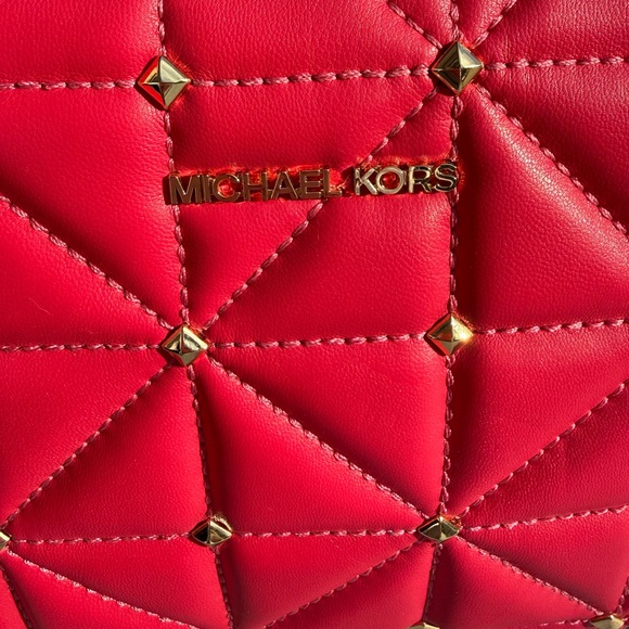 Michael Kors Pink Quilted Crossbody Bag - Picture 2 of 16